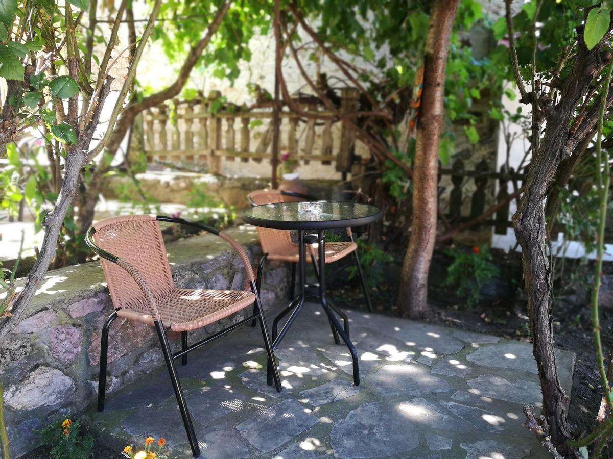 Agios Achillios Hotell Eksteriør bilde