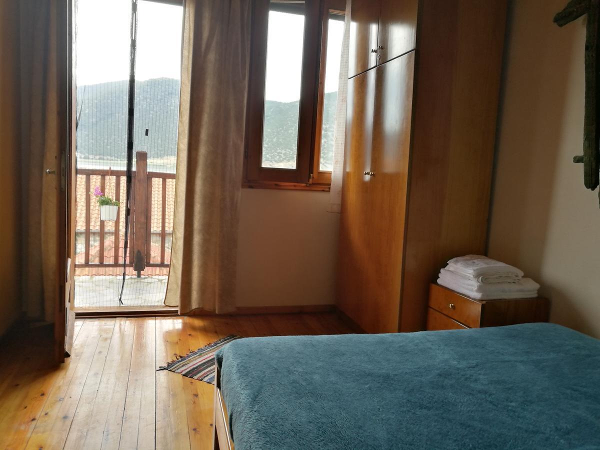Agios Achillios Hotell Eksteriør bilde